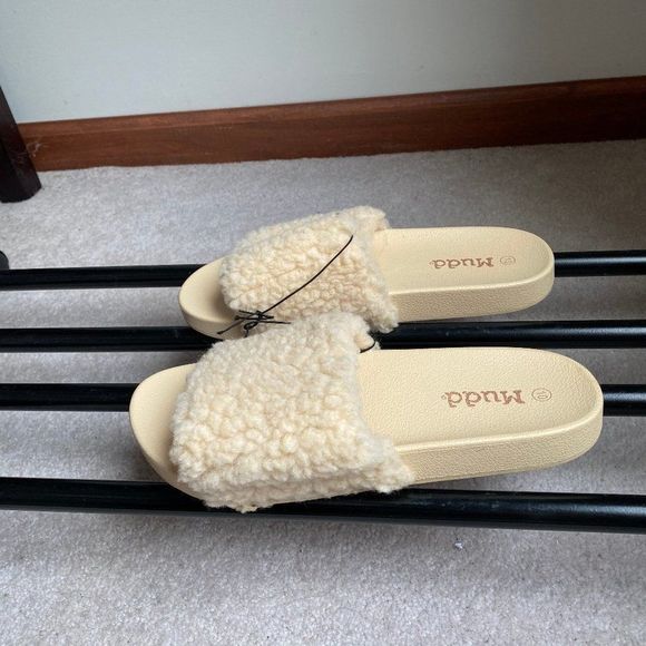 MUDD Women RIO Plush Slide Sandals - NEW NWOB - Picture 2 of 8